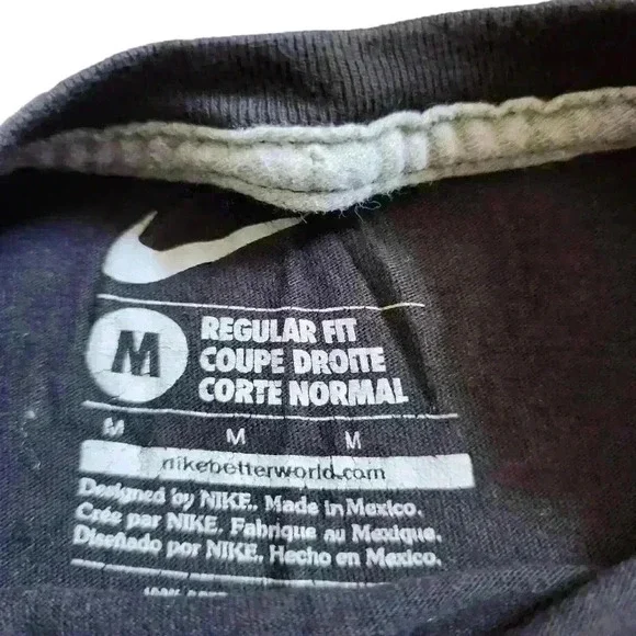 Men's Nike Tee sz M - Picture 2 of 3